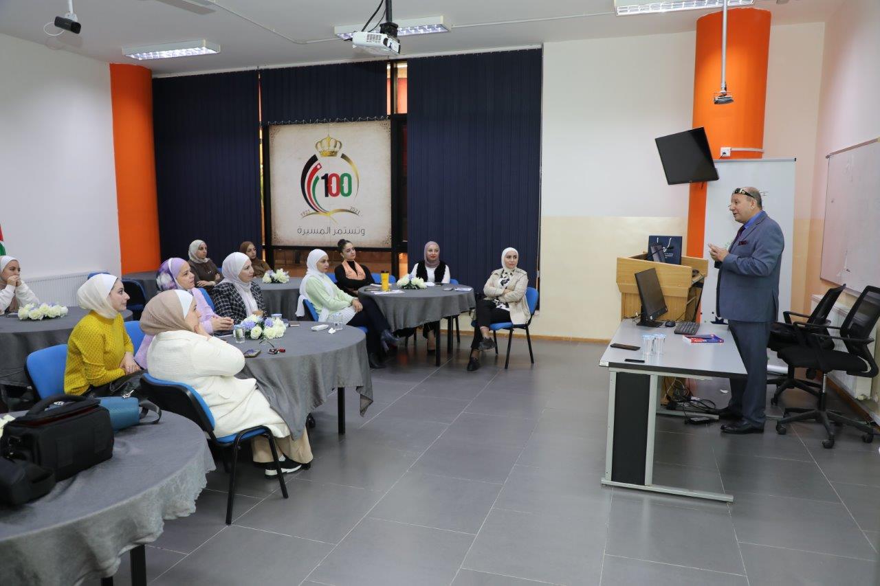 ورشة تدريبية لصيدلة "عمان العربية" حول التقييم السريري المهني (OSCE) 7