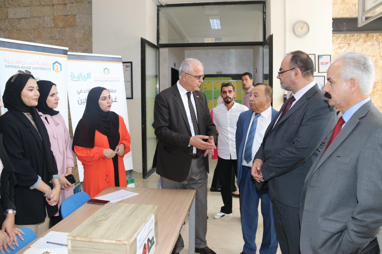 انطلاق مبادرتي (امنحني كتابك) و(إرشاد الطلبة المستجدين) في جامعة عمان العربية 1