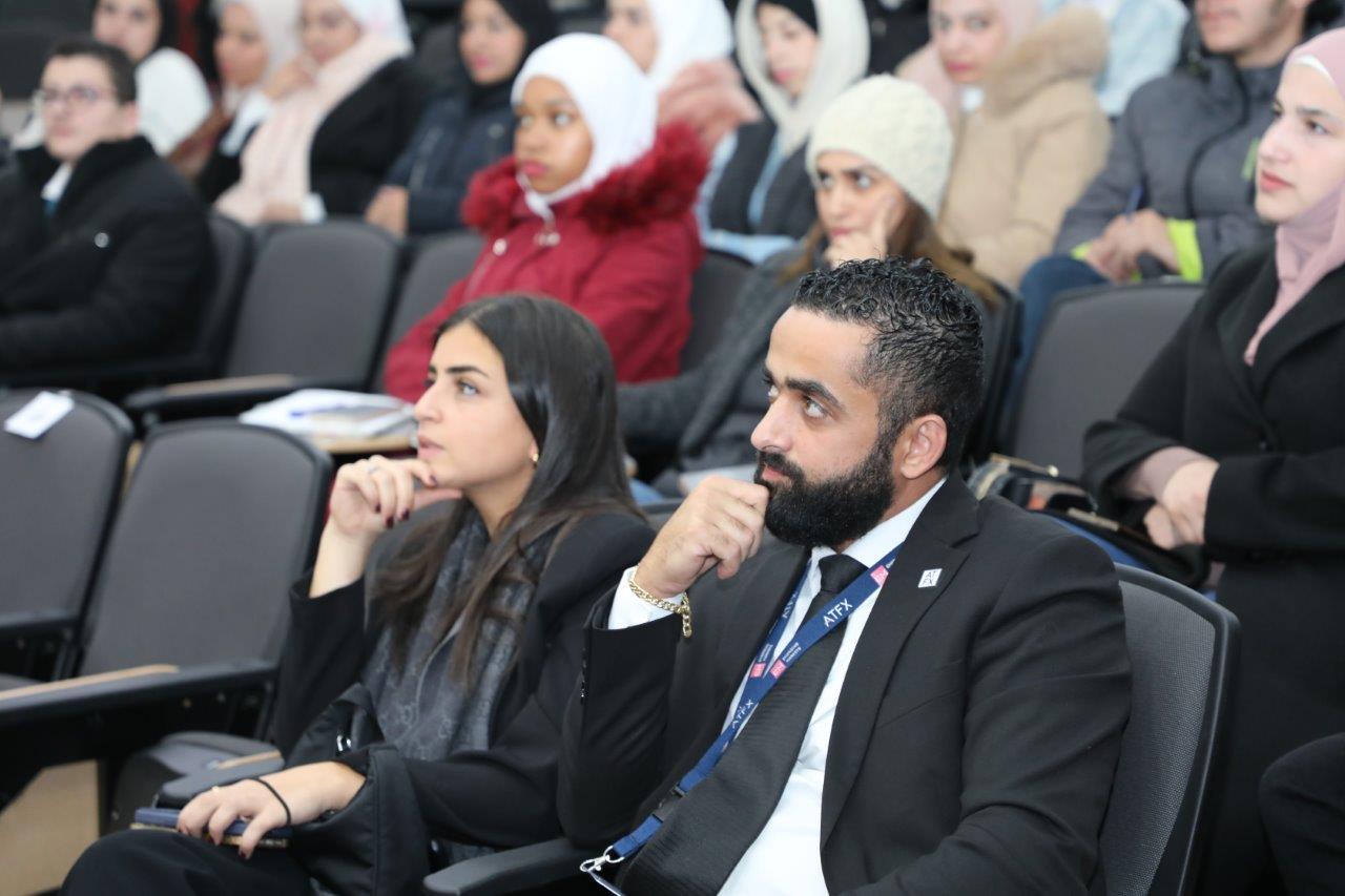 ورشة متخصصة في "عمان العربية" قدمتها شركة ATFX العالمية12