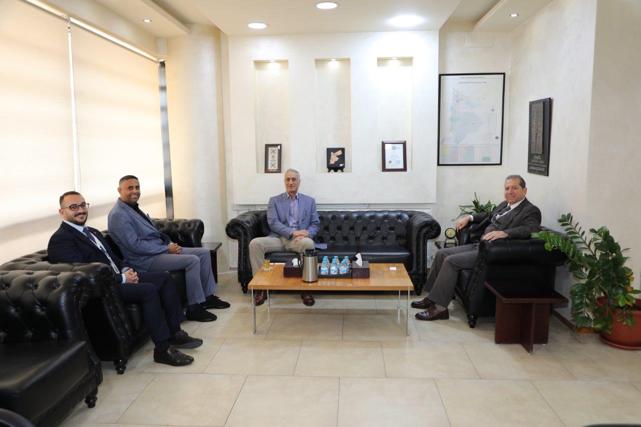 جامعة عمان العربية و iPARK / الجمعية العلمية الملكية توقعان مذكرة تفاهم1