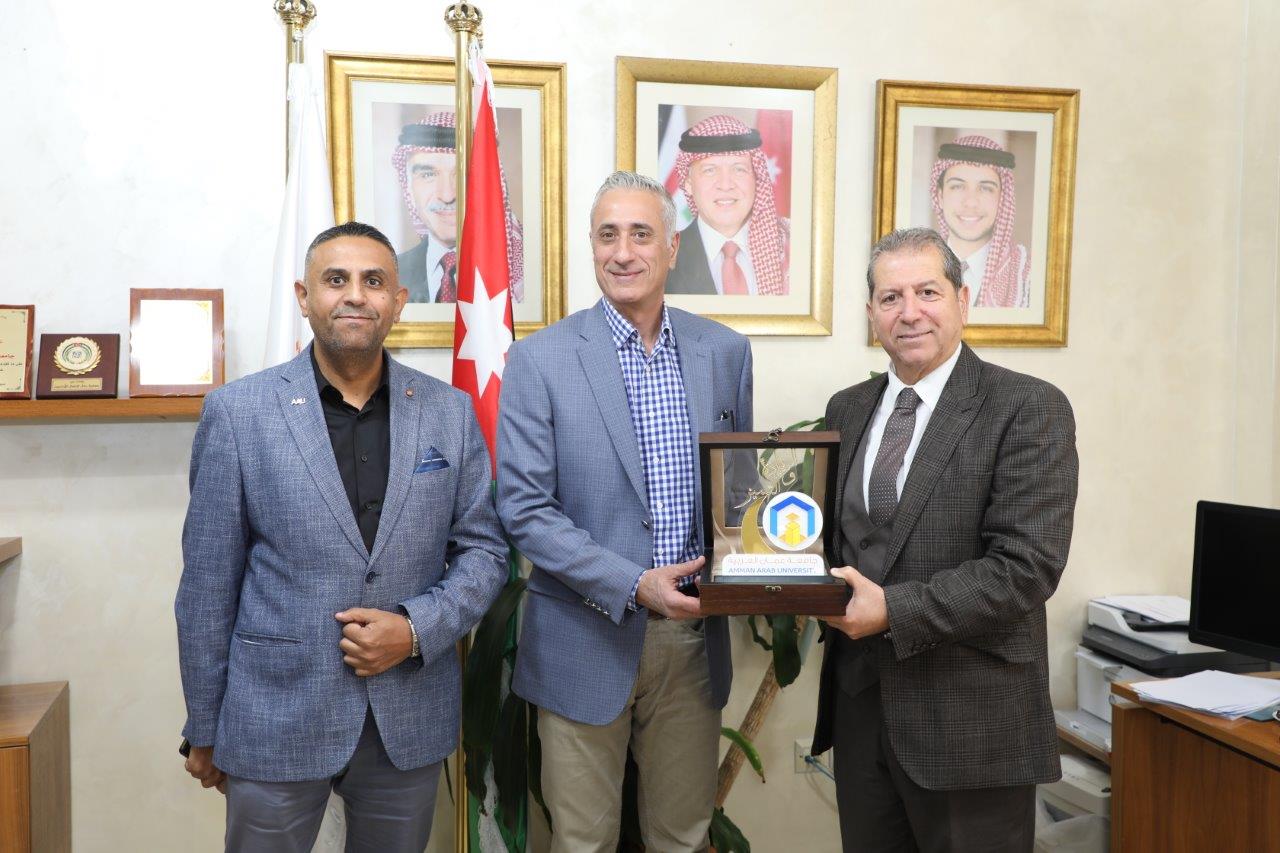 جامعة عمان العربية و iPARK / الجمعية العلمية الملكية توقعان مذكرة تفاهم6