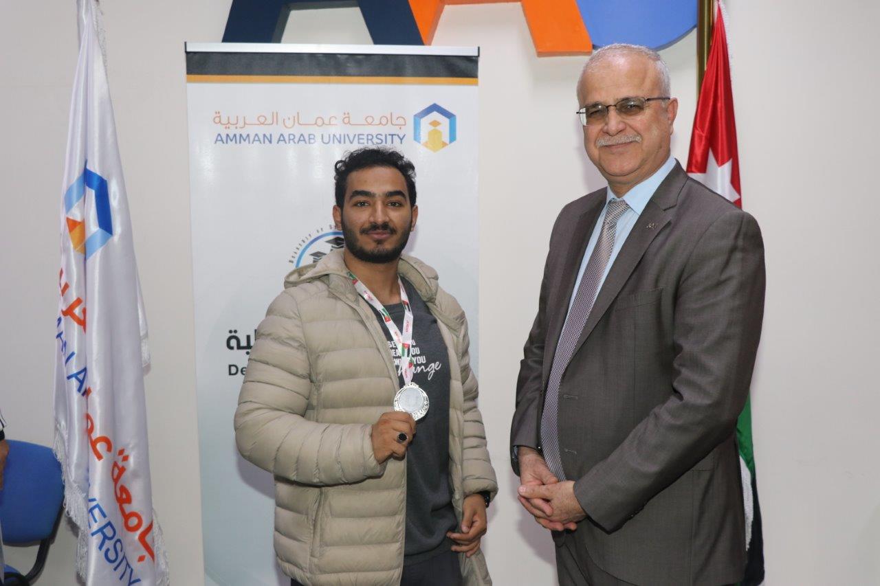 طلبة "عمان العربية" يتنافسون خلال بطولة شطرنج على مستوى الجامعة11