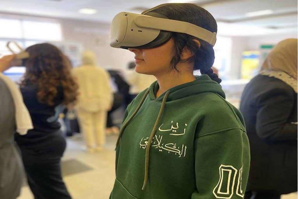 "عمان العربية" تشارك في ملتقى الجامعات الأول بعنوان : خطوة نحو المستقبل1
