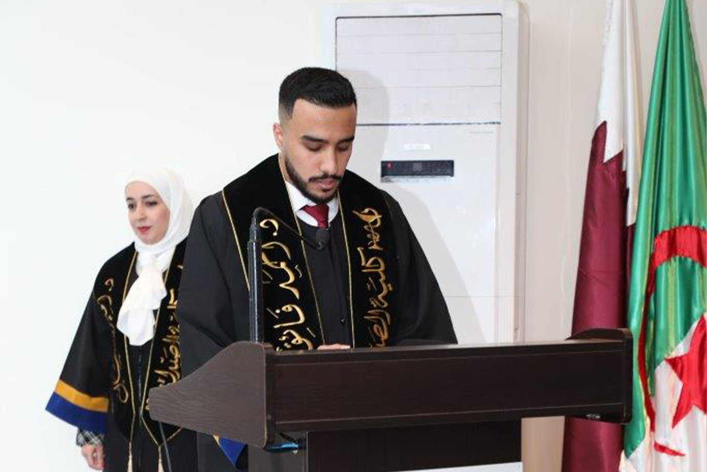 خريجو صيدلة "عمان العربية" يؤدون القسم القانوني ملتزمين بأخلاقيات المهنة44