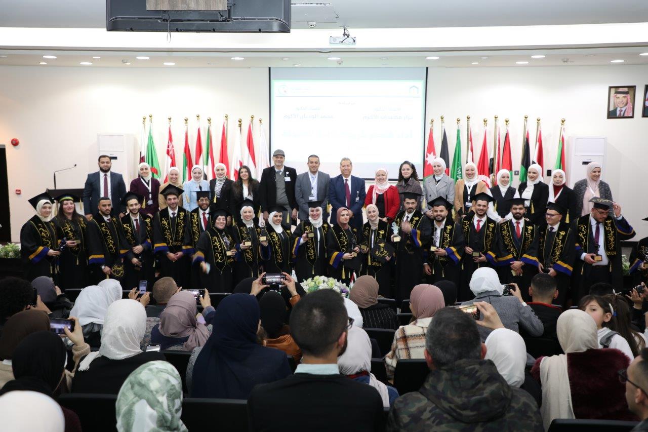 خريجو صيدلة "عمان العربية" يؤدون القسم القانوني ملتزمين بأخلاقيات المهنة37