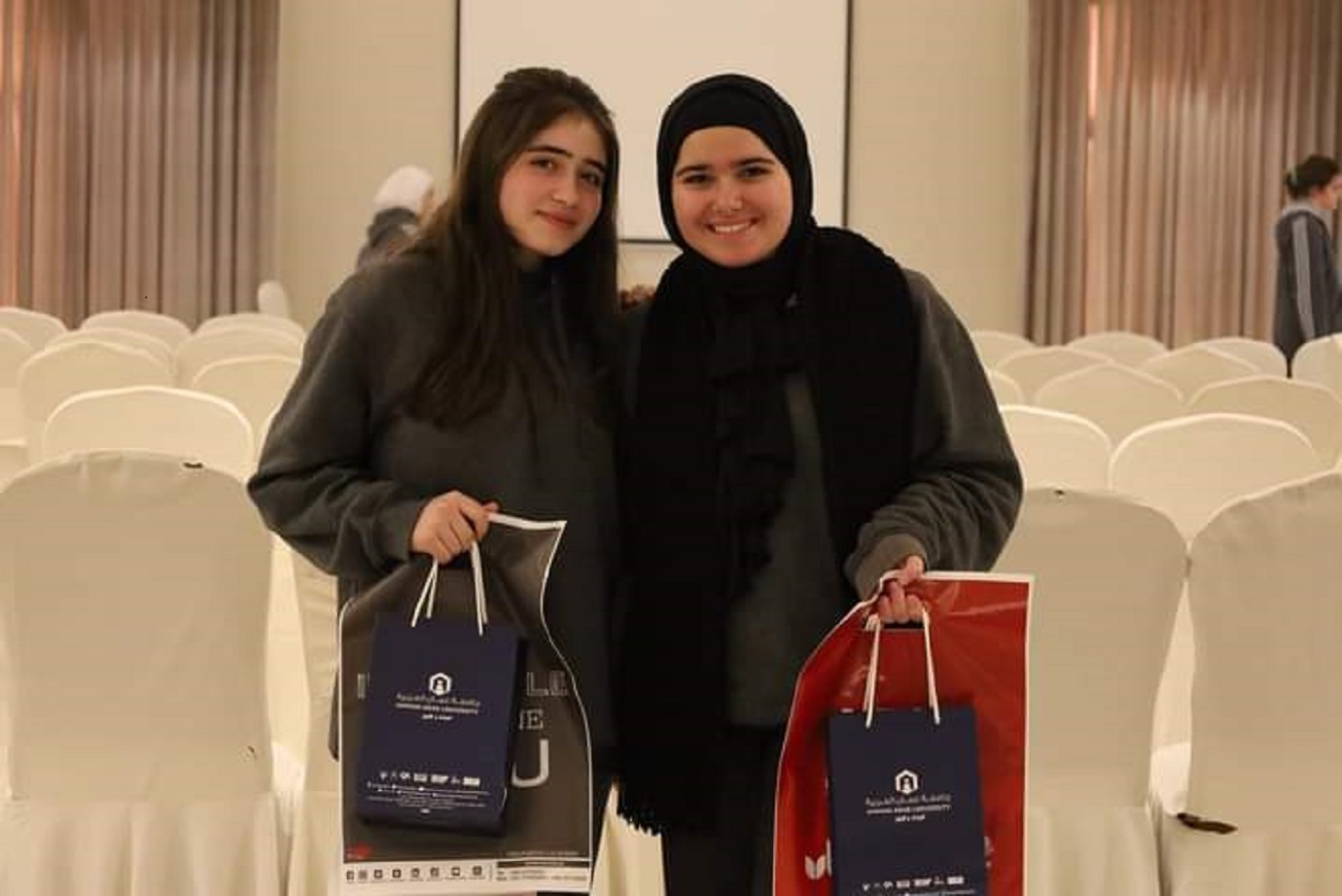 جامعة عمان العربية تشارك في ملتقى الجامعات في أكاديمية خليل الرحمن5