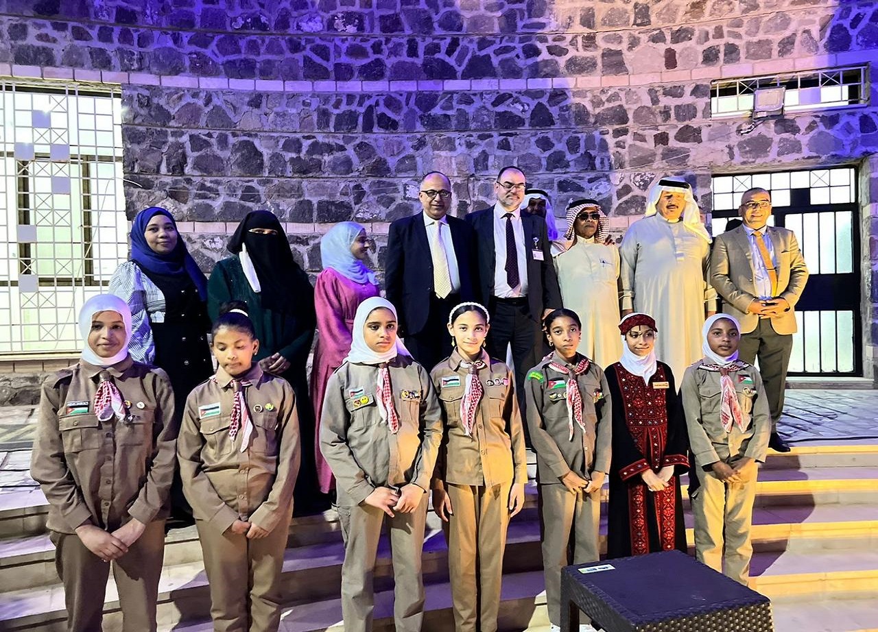 طلبة "عمان العربية" يُقيمون الإفطار الرمضاني الثاني في منطقة الأغوار الجنوبية5