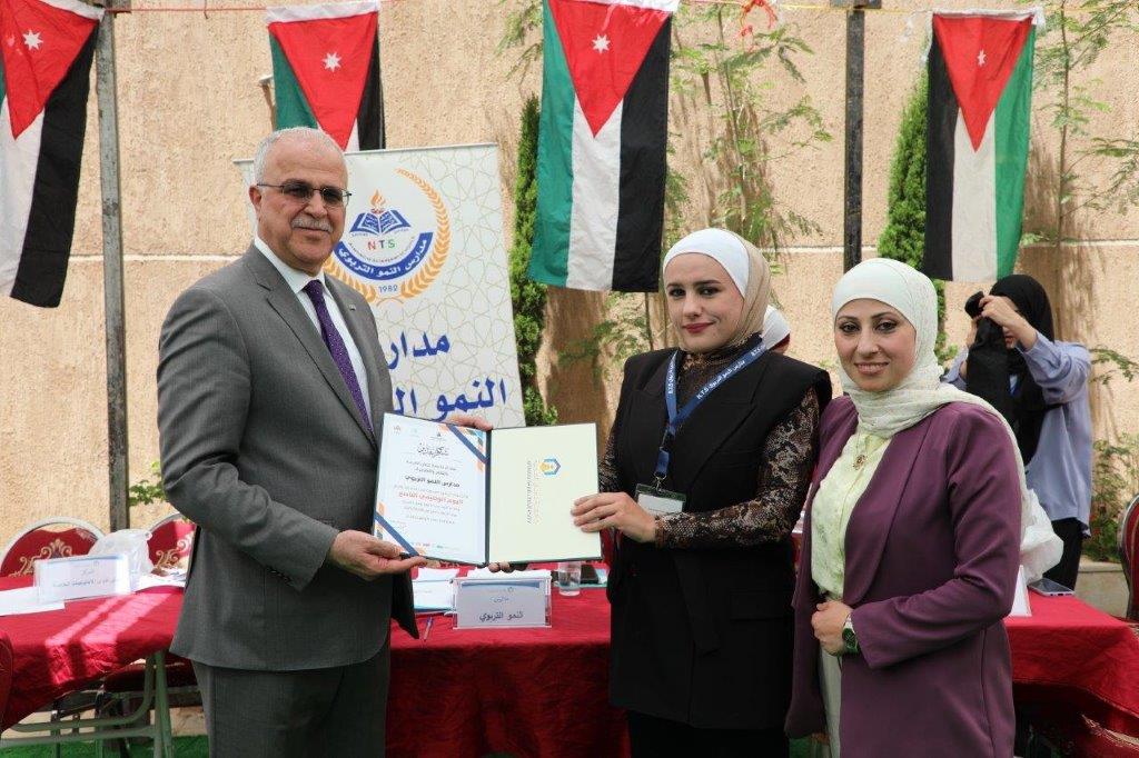 اليوم الوظيفي التاسع في "عمان العربية" بمشاركة متميزة من (78) شركة10