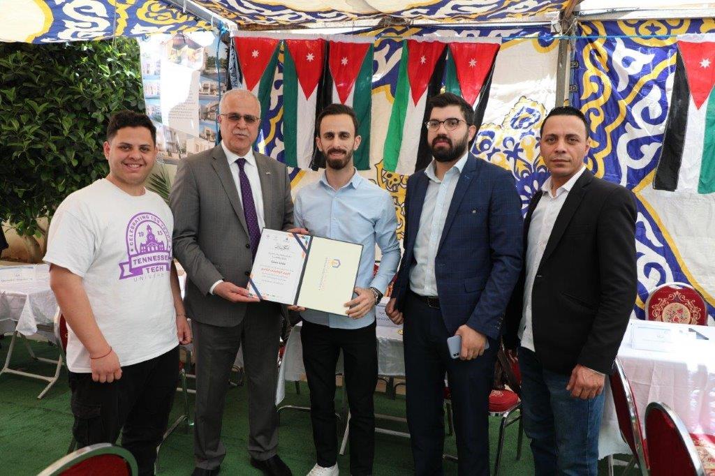 اليوم الوظيفي التاسع في "عمان العربية" بمشاركة متميزة من (78) شركة33