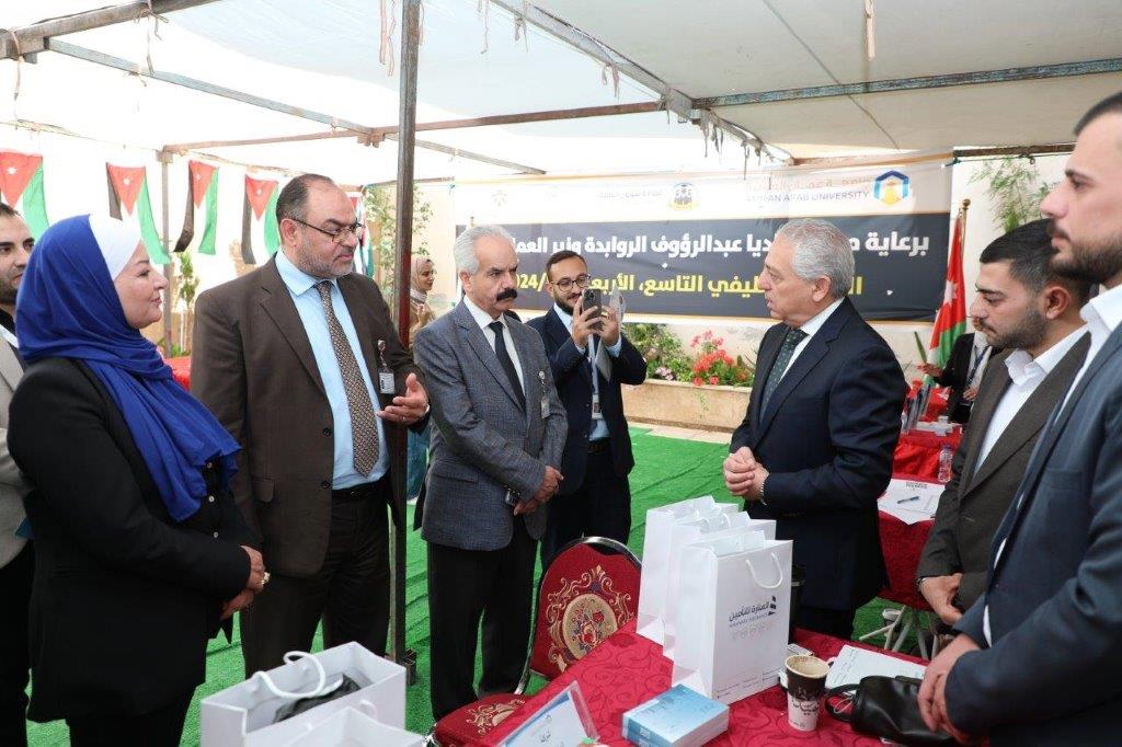 اليوم الوظيفي التاسع في "عمان العربية" بمشاركة متميزة من (78) شركة49