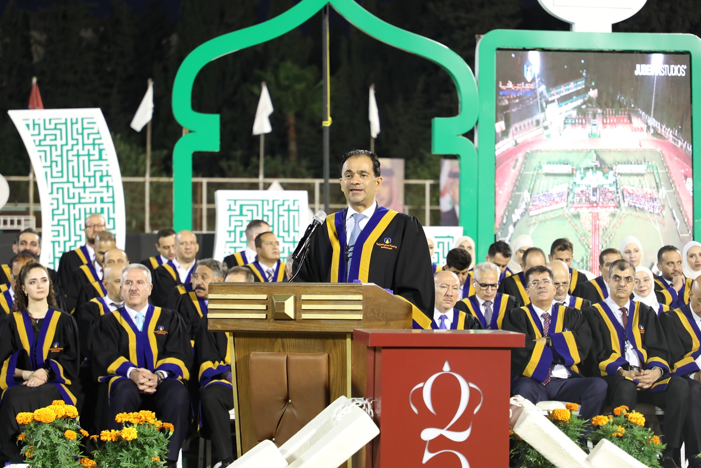 جامعة عمان العربية تزهو بخريجيها من فوج اليوبيل الفضي الرابع والعشرون19