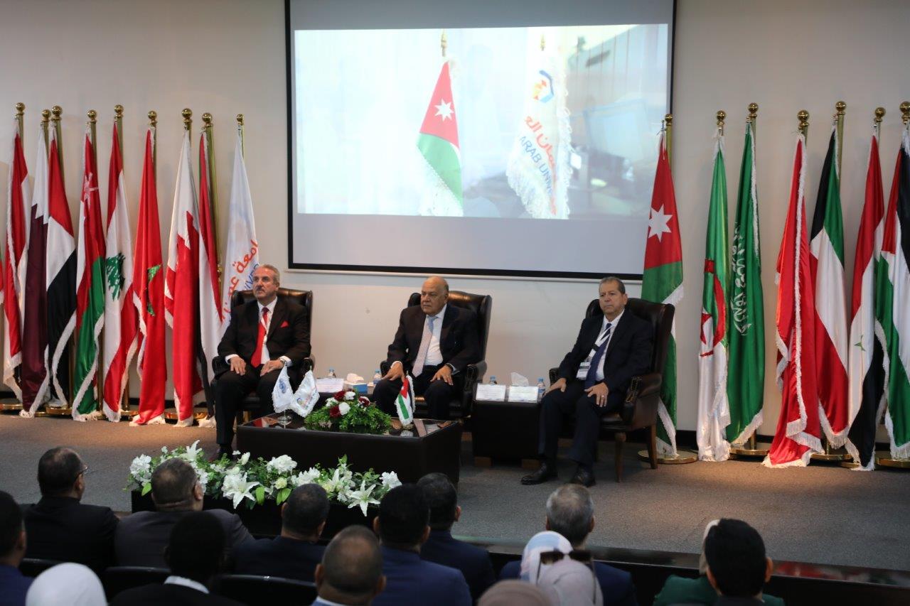 الأمين العام لأتحاد الجامعات العربية يرعى افتتاح المؤتمر الدولي الثاني للمجلس العربي للتنمية المستدامة في جامعة عمان العربية17