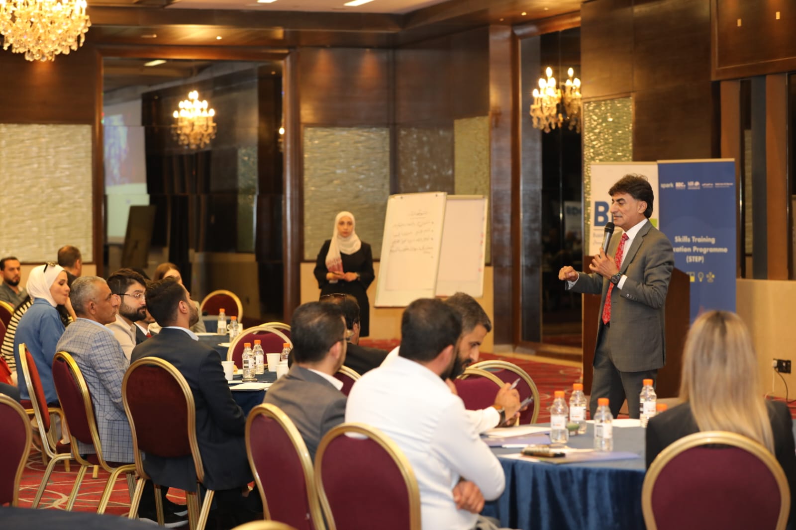 جامعة عمان العربية تشارك في برنامج STEP لتعزيز الشراكة بين القطاع الخاص والجامعات 4