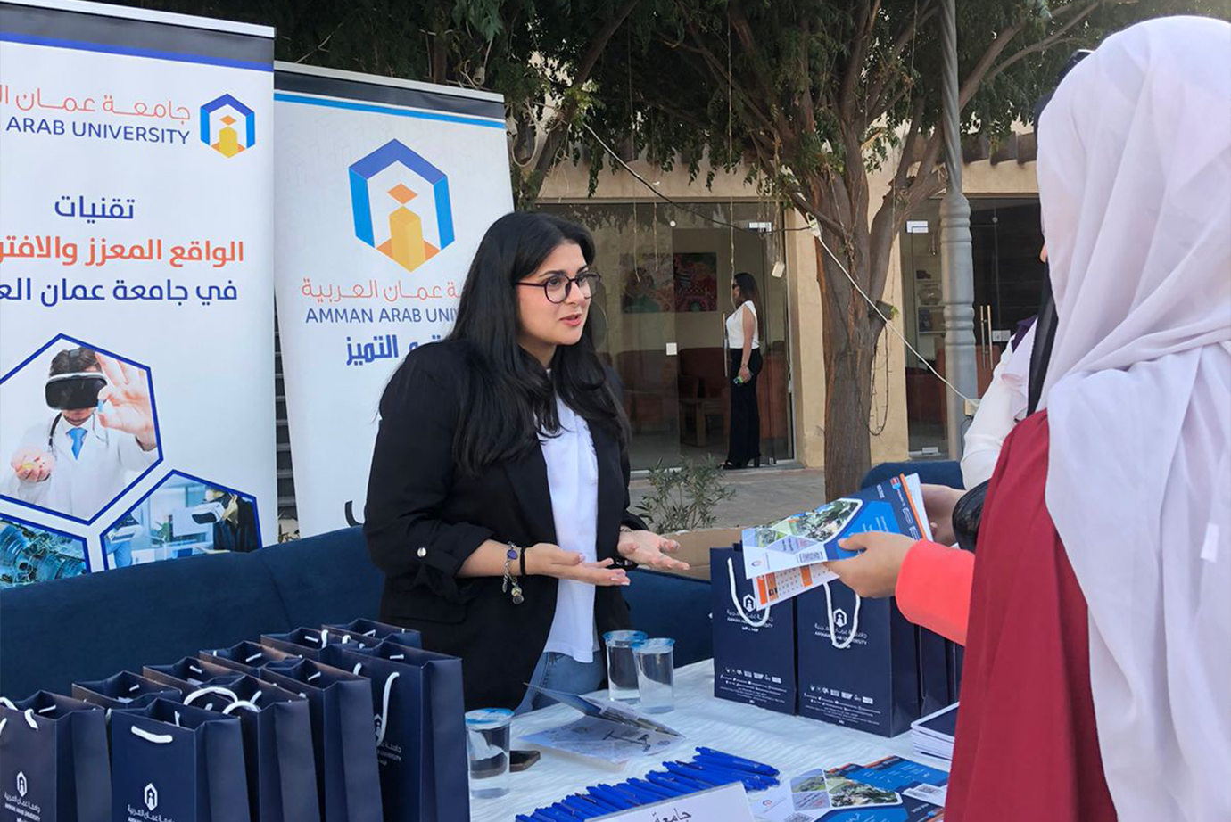 جامعة عمان العربية تشارك في فعاليات ملتقى طلاب الأردن 1011