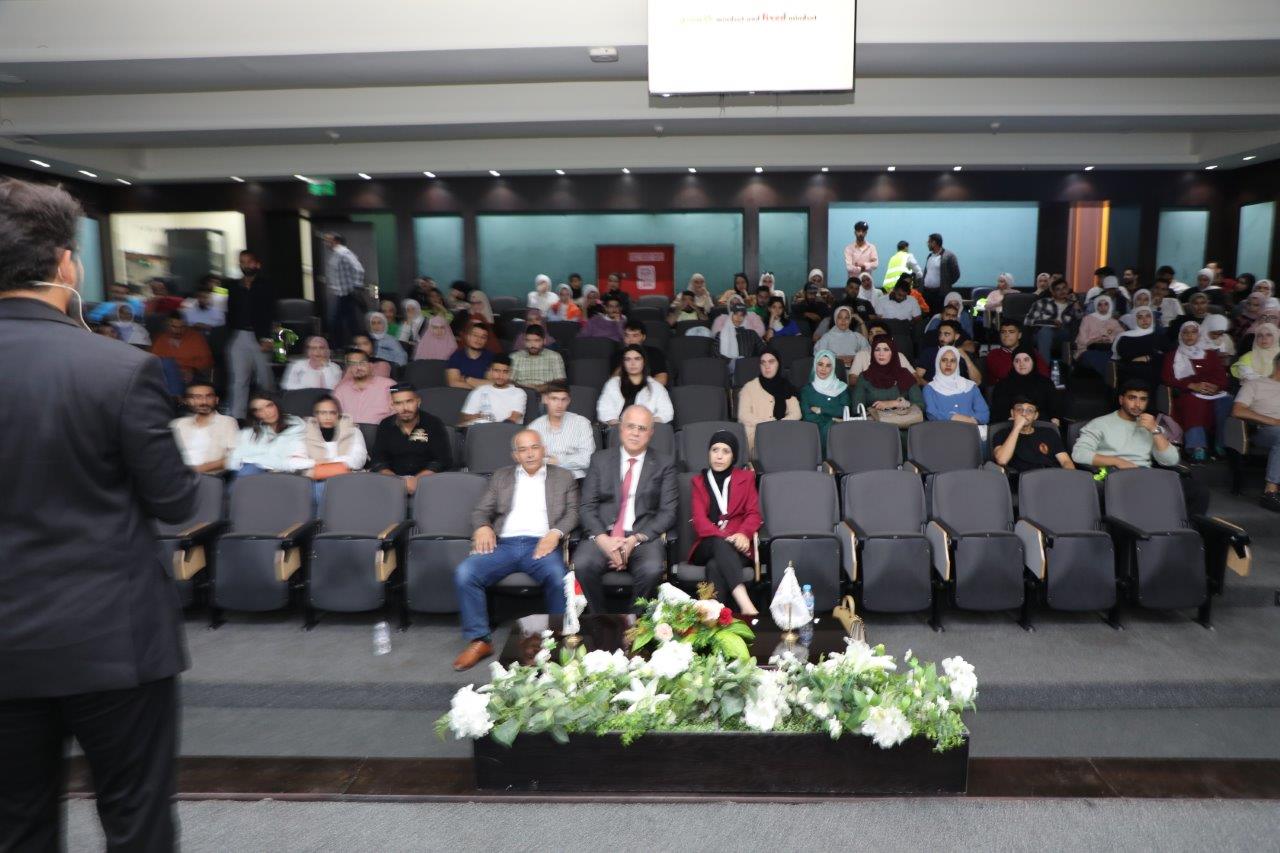 استشارات وتدريب عمان العربية ينفذ ورشة "اكتشف قدراتك" بالتعاون مع مجتمع طلال أبو غزالة للمعرفة3