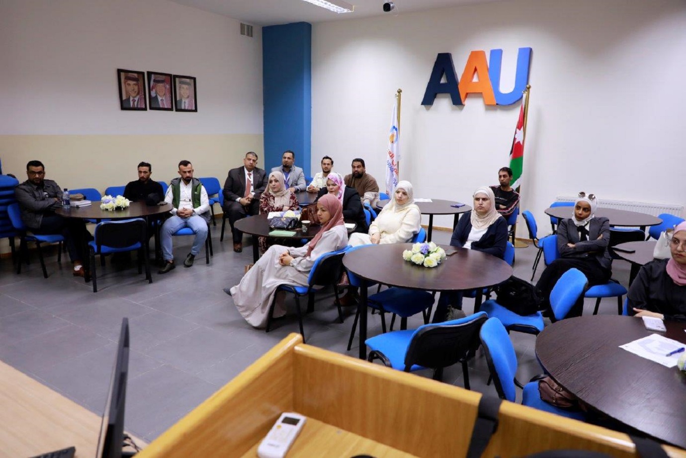 "عمان العربية" تعزز التواصل مع خريجي كلية العلوم التربوية والنفسية لنقل الخبرات وبناء مجتمع أكاديمي متميز9