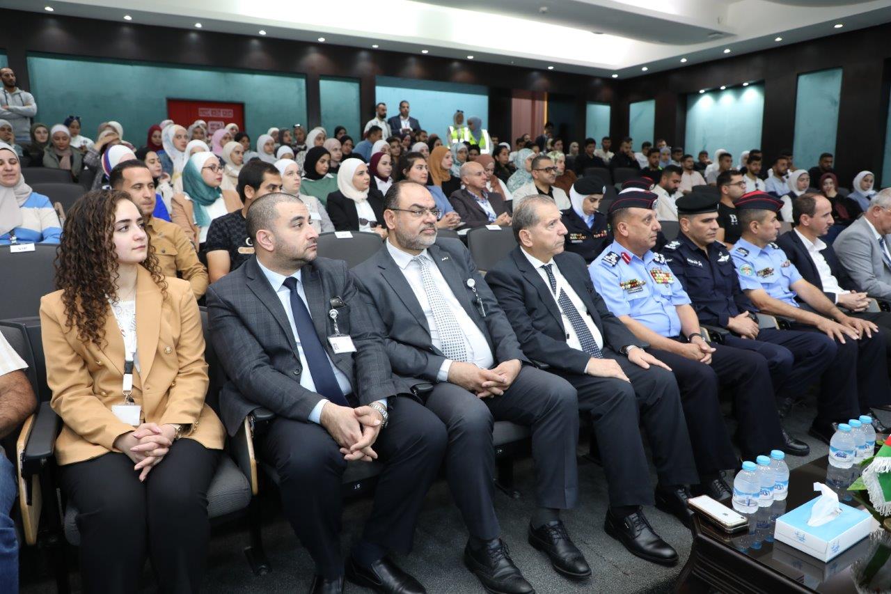 ندوة توعوية في "عمان العربية" تسلط الضوء على "الدور الإعلامي في بيئة تعليمية خالية من المخدرات"11