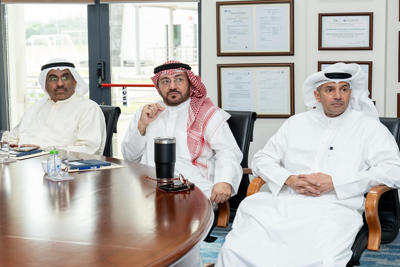 رئيس جامعة عمان العربية يزور الجامعة الاسترالية في الكويت6