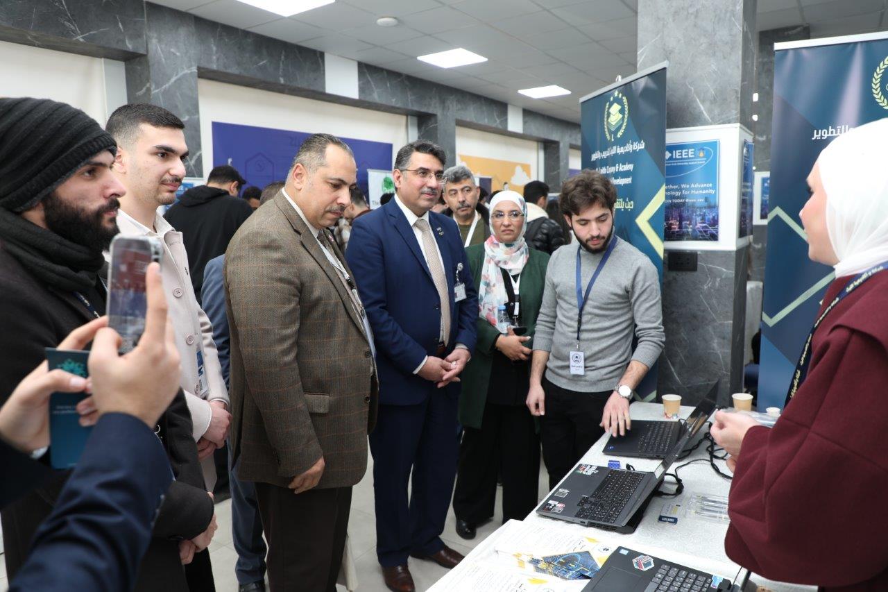 جامعة عمان العربية تفتتح الفرع الطلابي لمنظمة IEEE وتستعرض ابتكارات الطلبة في مجالات الهندسة والتكنولوجيا34