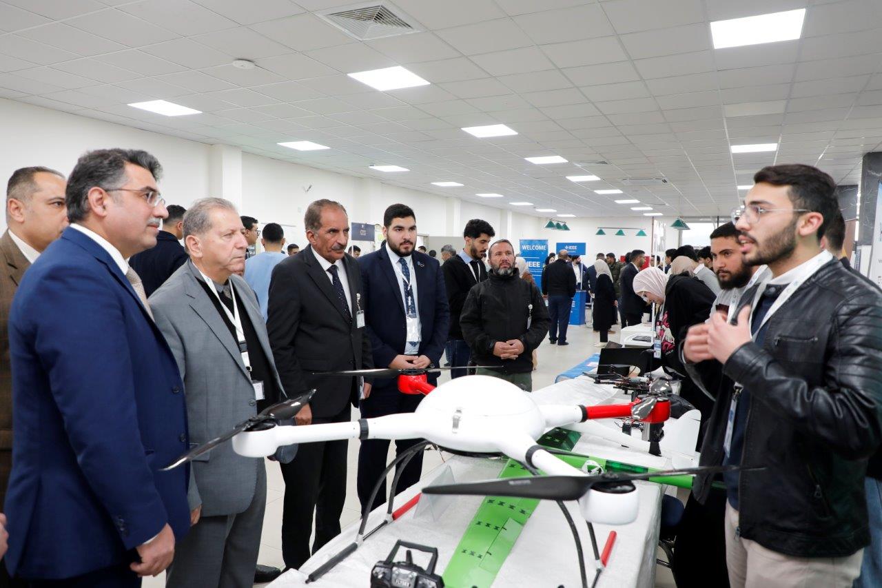 جامعة عمان العربية تفتتح الفرع الطلابي لمنظمة IEEE وتستعرض ابتكارات الطلبة في مجالات الهندسة والتكنولوجيا9