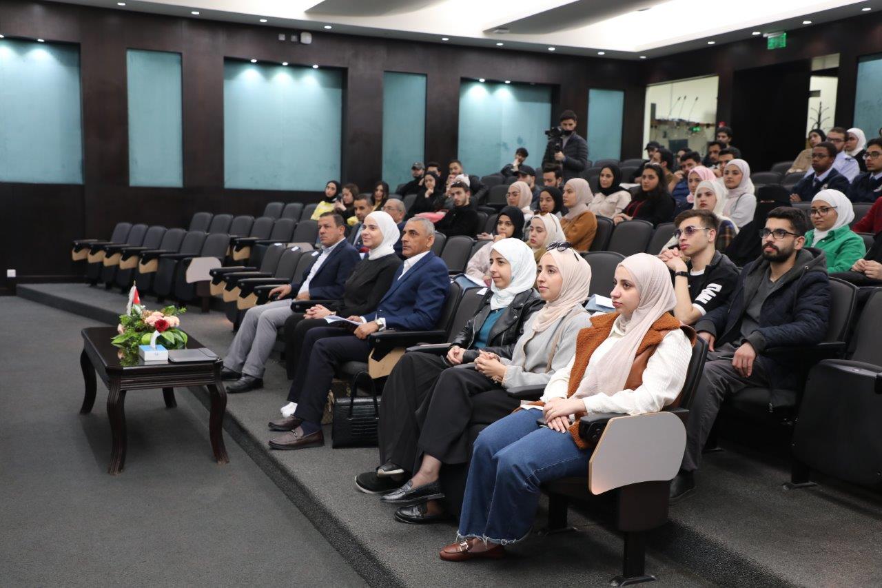 رئيس جامعة عمان العربية يستقبل وفداً من جامعة الحسين التقنية4