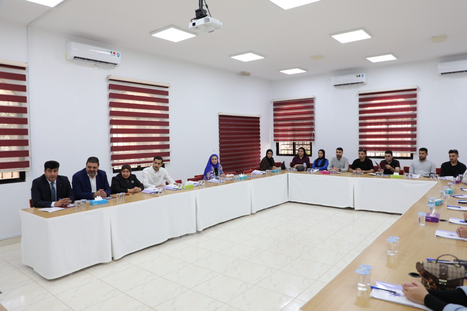 طلبة كلية الحقوق في "عمان العربية" يزورون المركز الوطني لحقوق الانسان3