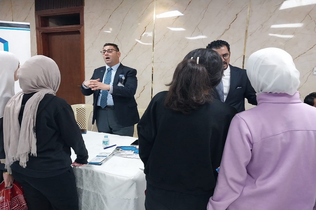 جامعة عمان العربية تشارك مدارس الاتحاد في فعالية "يوم التحدث الوظيفي"6