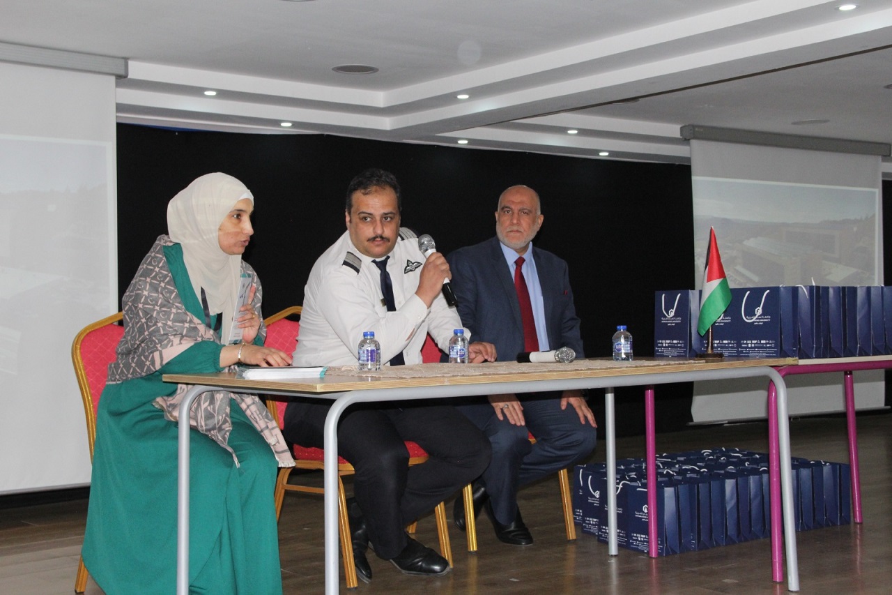 جامعة عمان العربية تضيء آفاق طلبة "مدرسة الحجاز" في لقاء مثمر يفتح أبواب المستقبل3
