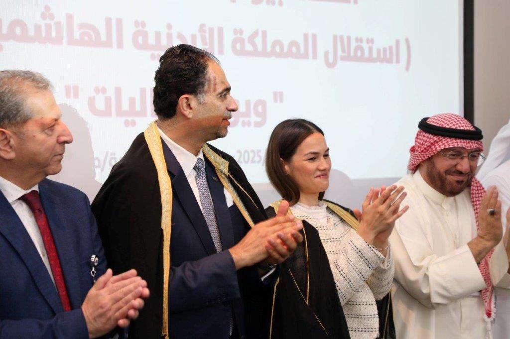 برعاية سمو الأميرة صالحة بنت عاصم جامعة عمان العربية تحتفل بعيد الاستقلال ويوم الجاليات41