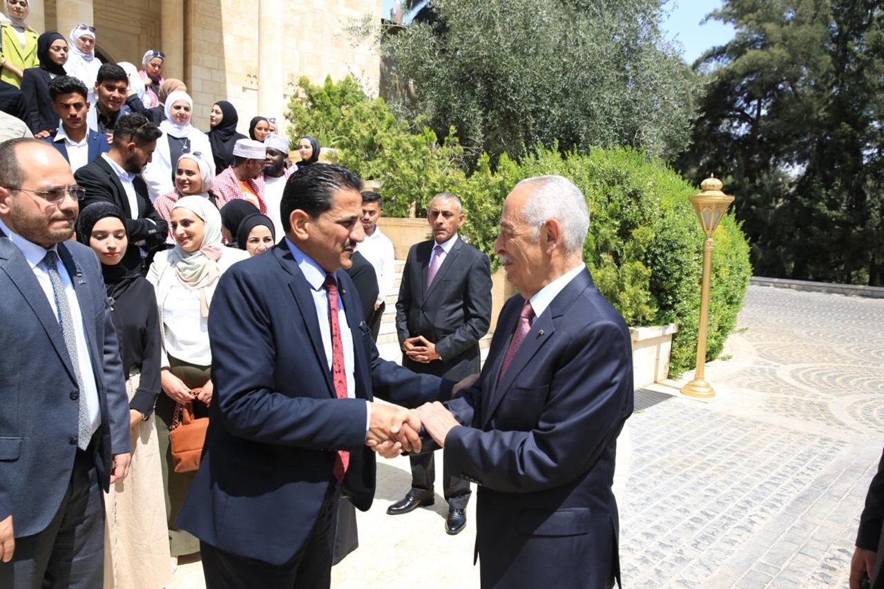 الديوان الملكي الهاشمي تأكيداً على الولاء والانتماء الوطني15