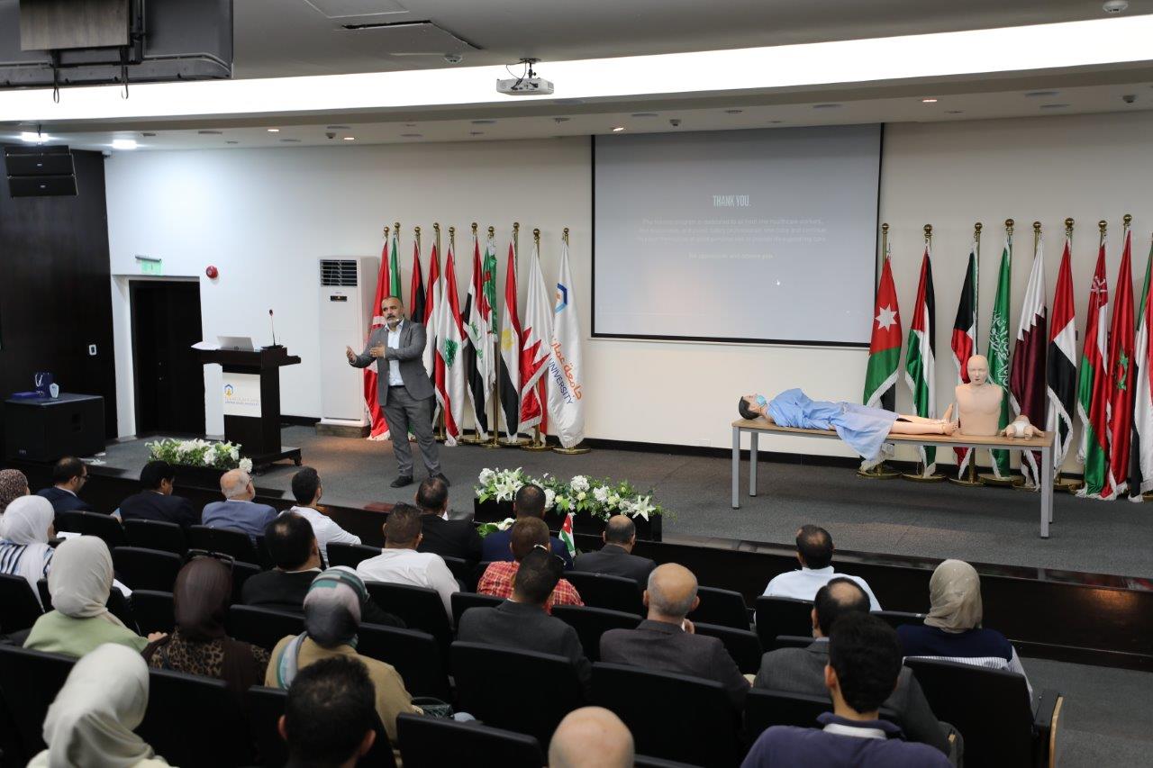 جامعة عمان العربية تعقد محاضرة تدريبية حول دعم الحياة الأساسي للإسعافات الأولية2