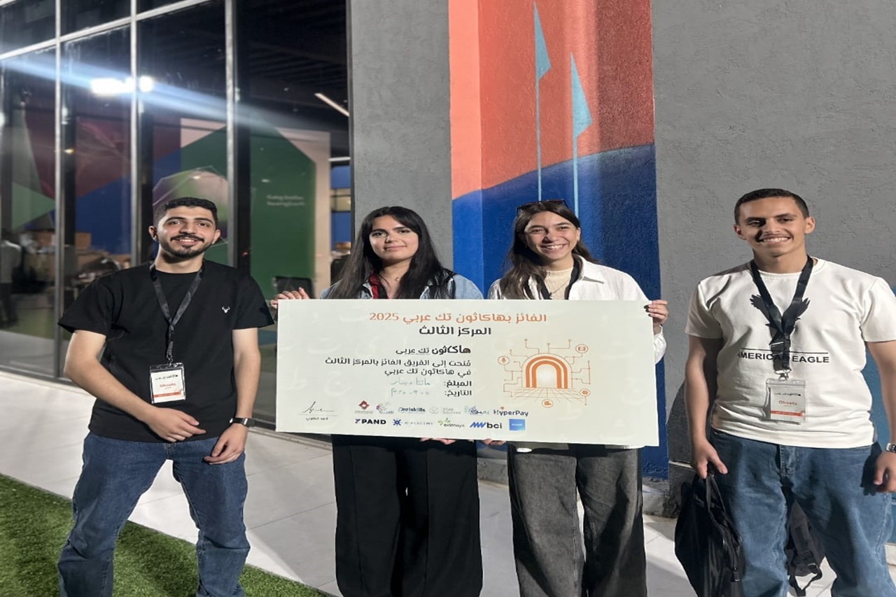 طلبة جامعة عمان العربية يحصدون المركز الثالث في هاكاثون "تك عربي" 20252
