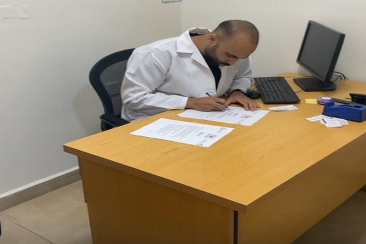 صيدلة "عمان العربية" ترسخ التميز الأكاديمي بتنظيم امتحان (OSCE) بمشاركة مقيم خارجي من مستشفى عبد الهادي1