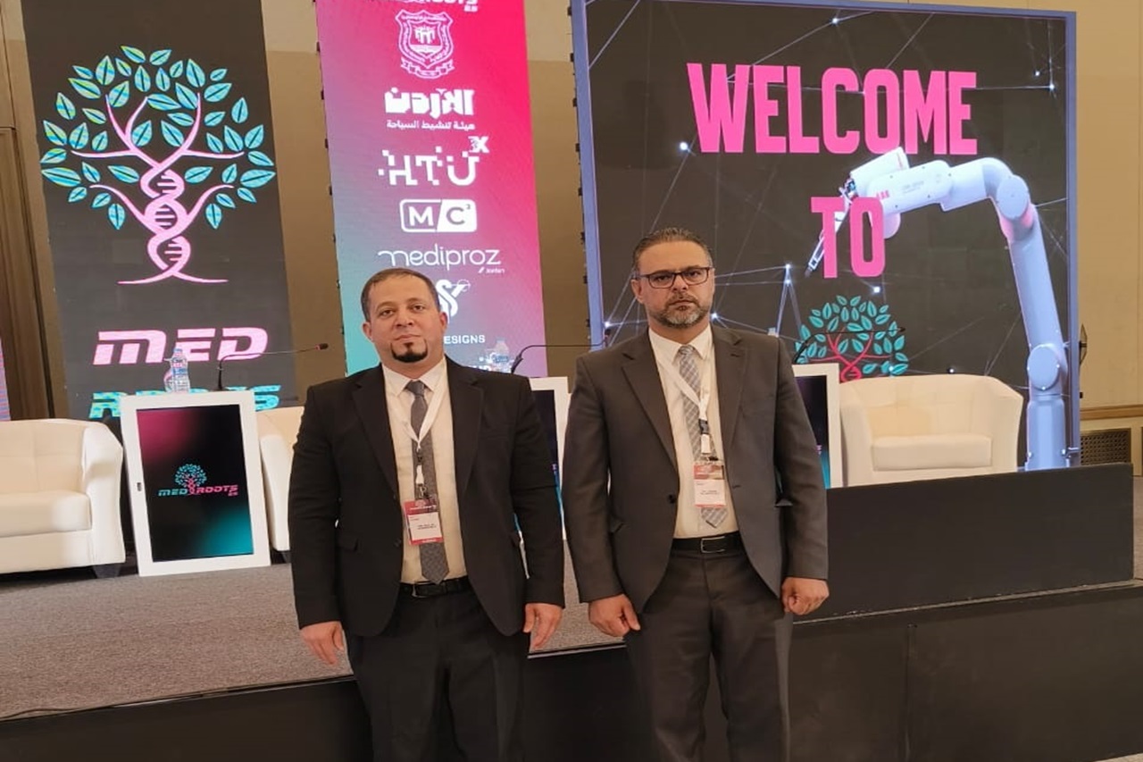 جامعة عمان العربية تشارك في تحكيم مشاريع طلابية ضمن القمة الدولية للهندسة الطبية الحيوية (MedRoots 2025)1
