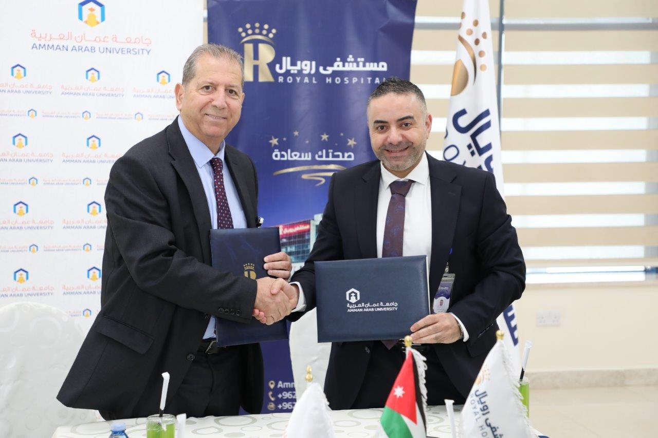 "عمان العربية" توقع اتفاقية تعاون مع مستشفى الرويال لتدريب وتأهيل طلبة كلية الصيدلة11
