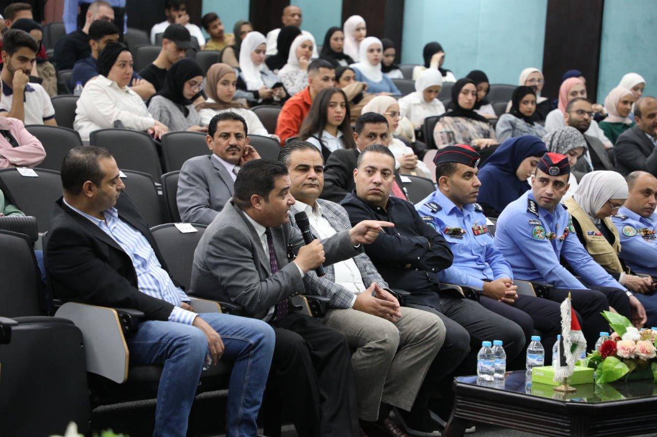 جامعة عمان العربية تنظم اليوم التوعوي المفتوح بالتعاون مع مديرية الأمن العام والشرطة المجتمعية11