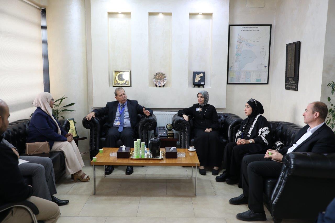 جامعة عمان العربية والملحقية الثقافية اليمنية توقّعان مذكرة تفاهم لتعزيز التعاون الأكاديمي وتقديم منح دراسية للطلبة اليمنيين1