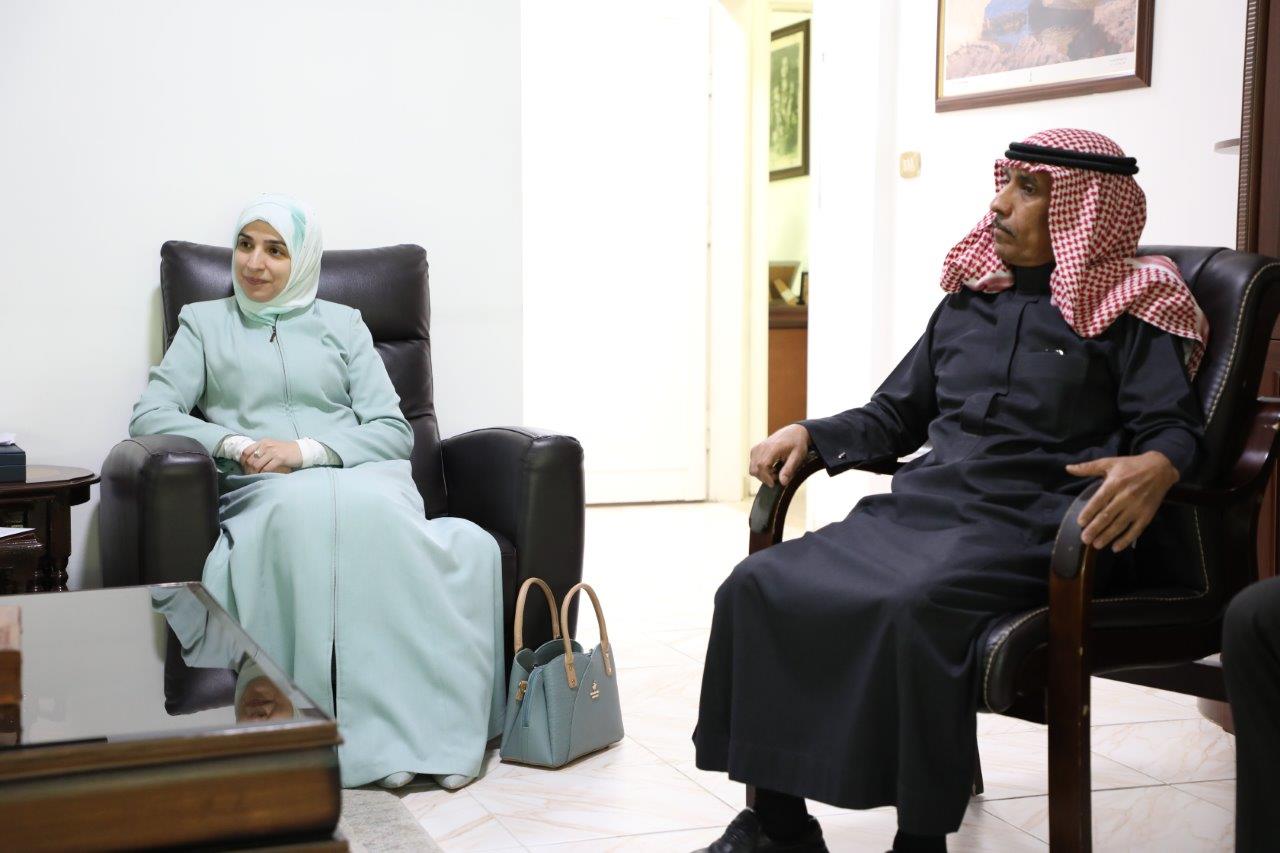 رئيس جامعة عمان العربية يلتقي القائم بأعمال الملحقية الثقافية السعودية لبحث سُبل التعاون وتطوير شؤون الطلبة6