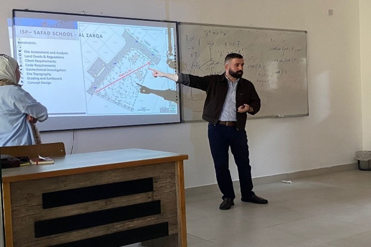 هندسة العمارة في "عمان العربية" تنظم محاضرة متخصصة بعنوان "التصميم على موقع منحدر"1