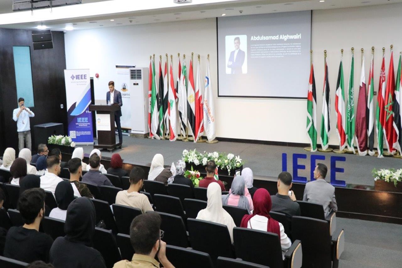 "عمان العربية" تستضيف الحفل الختامي لهاكاثون" UNI Agents" بمشاركة IEEE AAU ووفود من (24) دولة عربية4