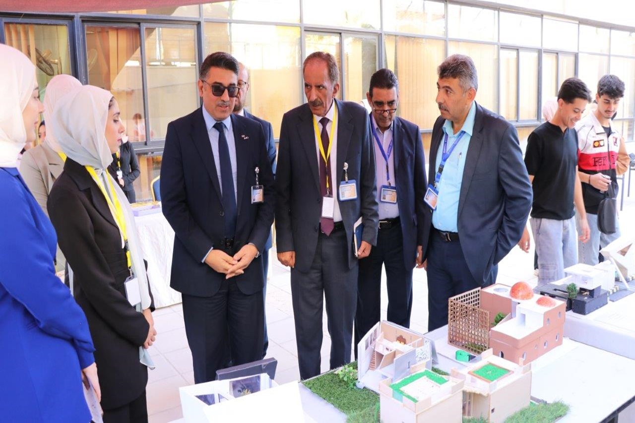 جامعة عمان العربية تحت شعار "معماري سنفور6