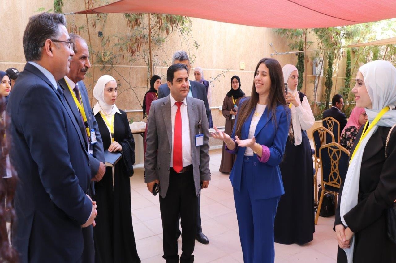 جامعة عمان العربية تحت شعار "معماري سنفور13