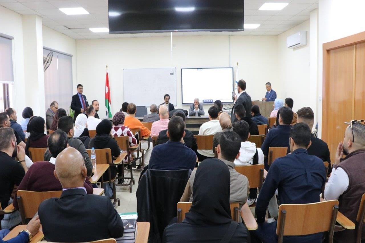 "عمان العربية" تستضيف الإعلامي حسن الشوبكي في ندوة حول المخاطر التي يواجهها الصحفيون في مناطق النزاع5