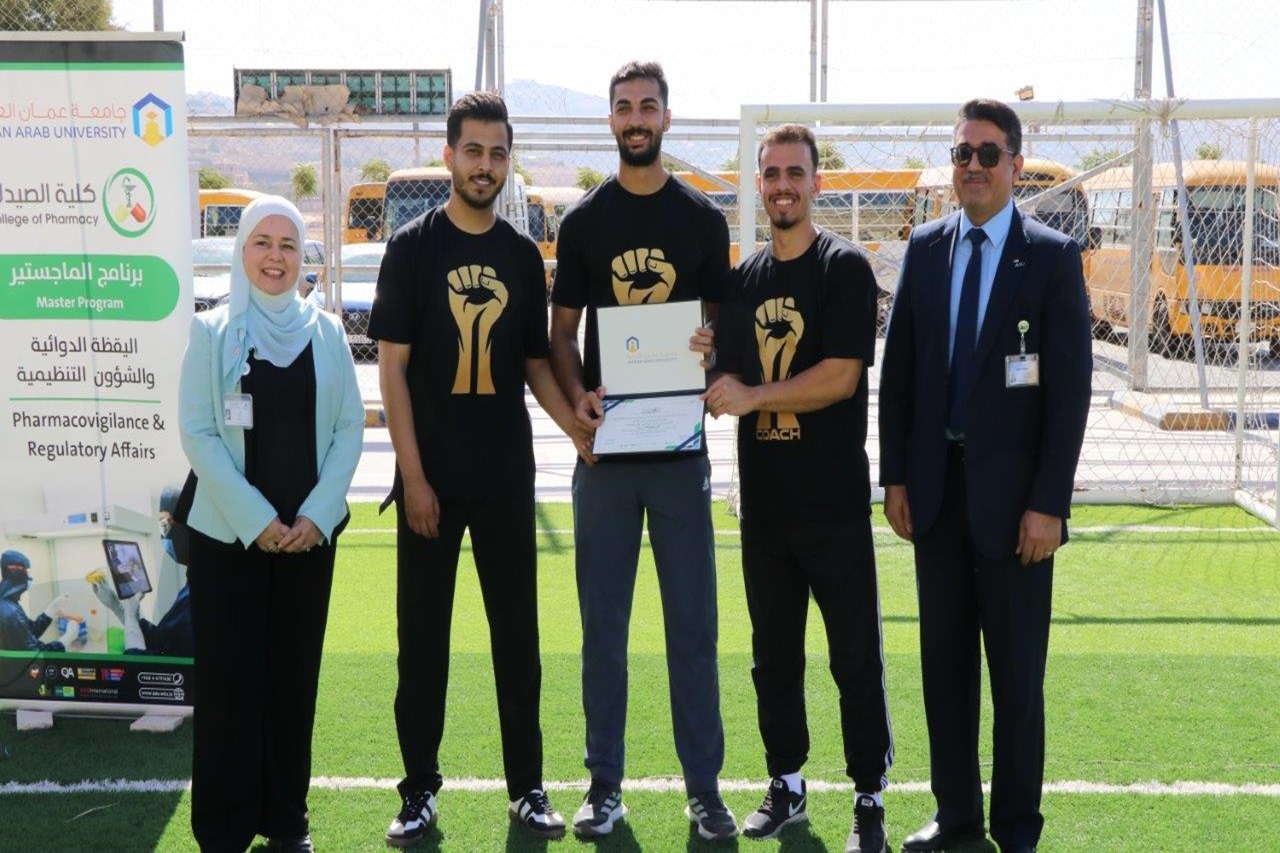 صيدلة "عمان العربية" تنظم اليوم الصحي لمنتسبيها تحت شعار "صحتك بتهمنا"26