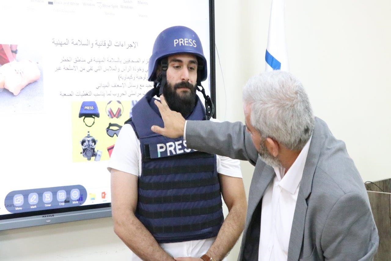 "عمان العربية" تستضيف الإعلامي حسن الشوبكي في ندوة حول المخاطر التي يواجهها الصحفيون في مناطق النزاع9