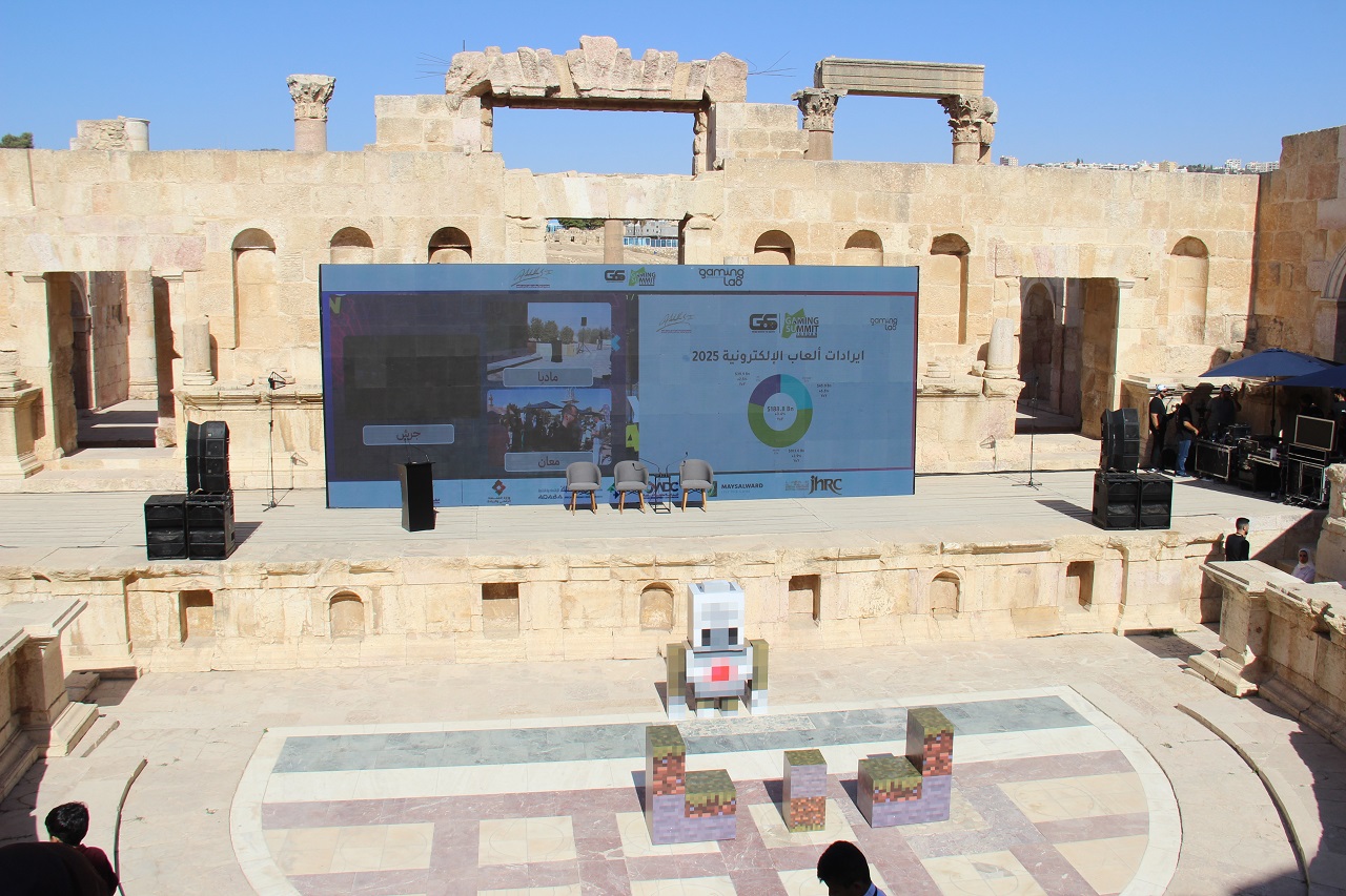 طلبة جامعة عمان العربية يشاركون في الجلسات التحضيرية للقمة الثالثة عشرة لصانعي الألعاب الإلكترونية في جرش1