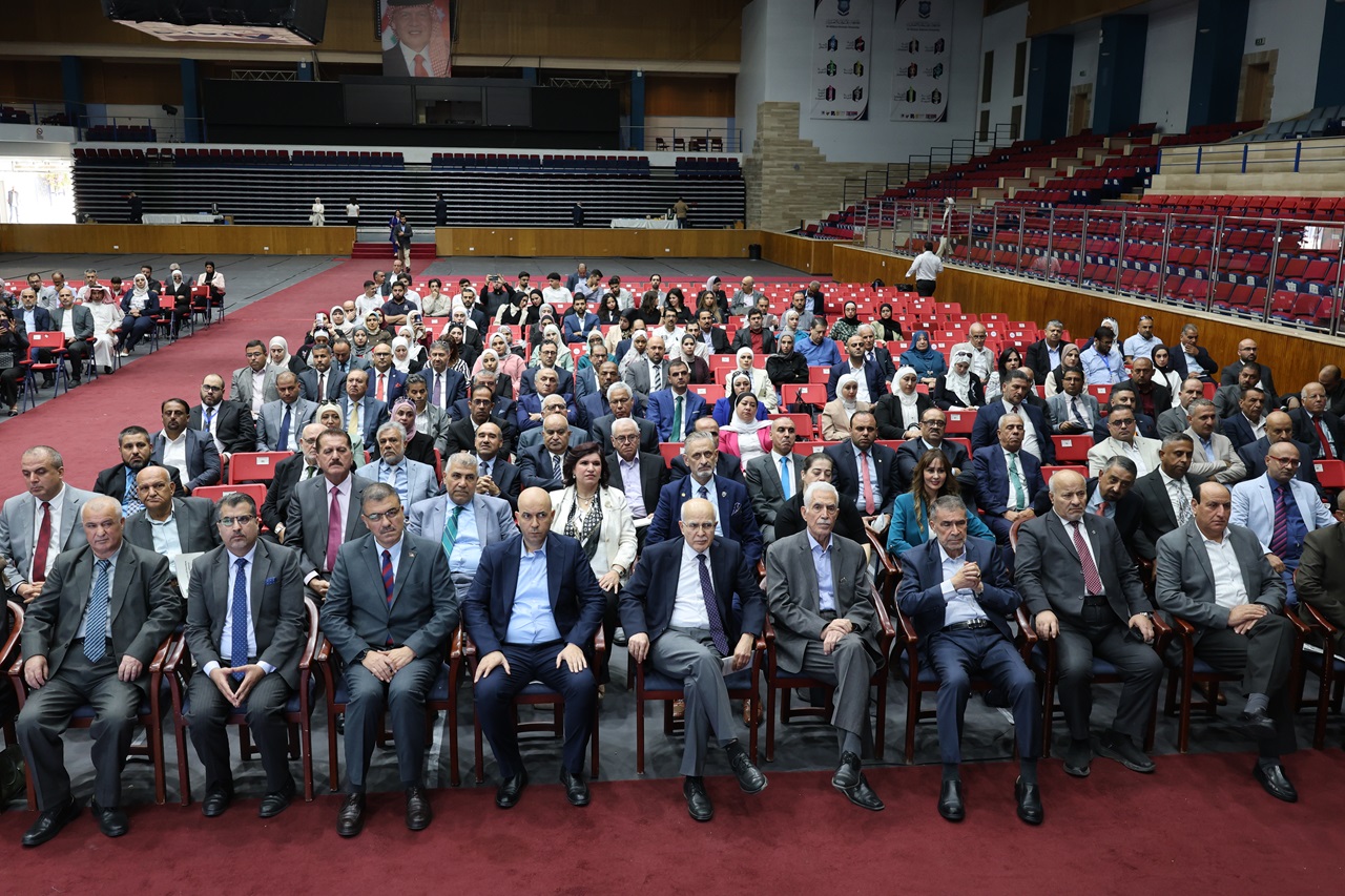 الدكتور عياصرة من "عمان العربية" يشارك في المؤتمر الثاني عشر للبحث العلمي في الأردن1