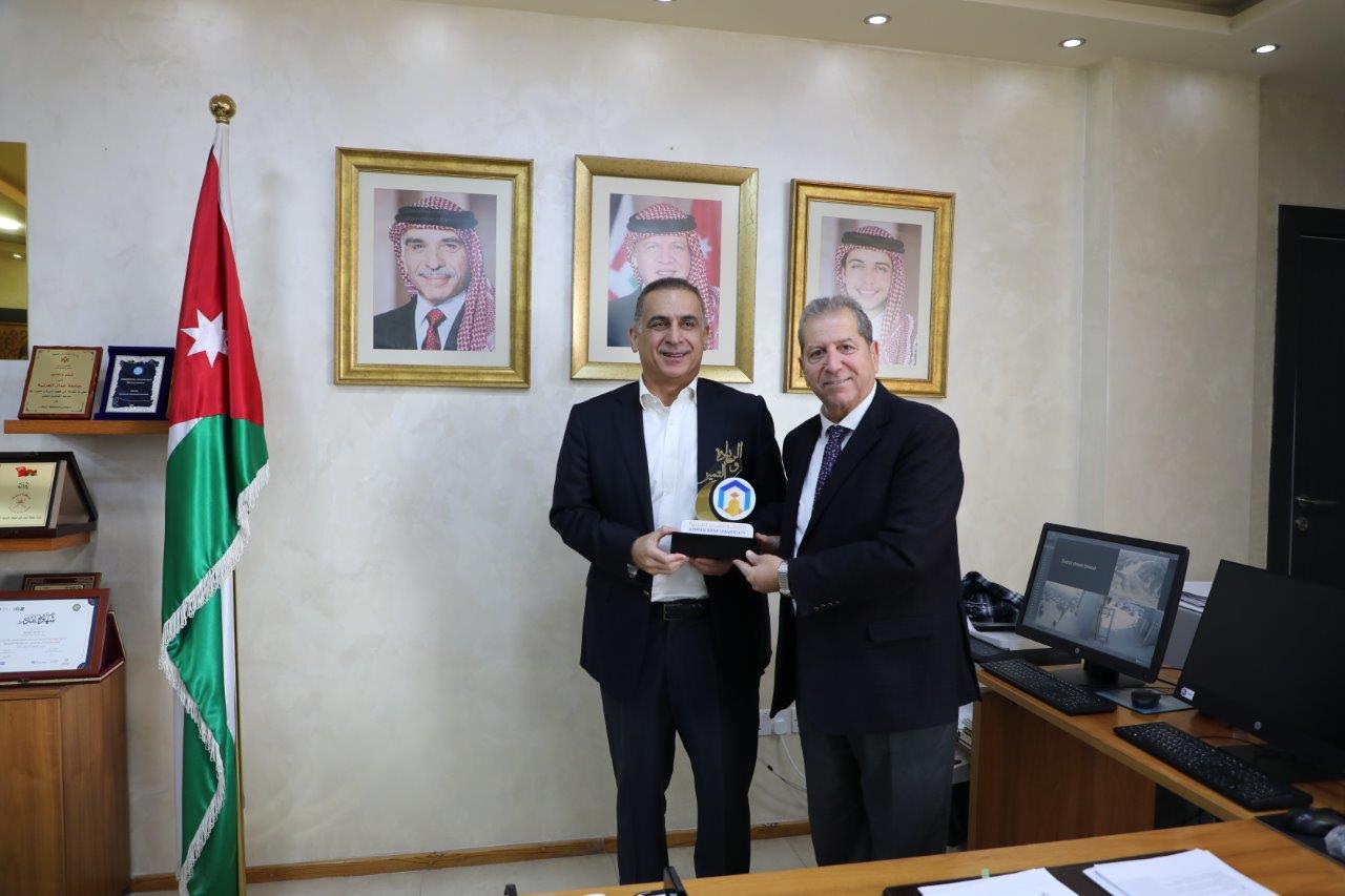 رئيس جامعة عمان العربية يستقبل وفداً من جمعية لجنة اليتيم العربي4