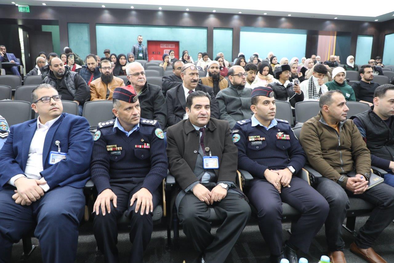 "كفى نزيف الطرقات" عرض مسرحي في جامعة عمان العربية لتعزيز الوعي المروري4