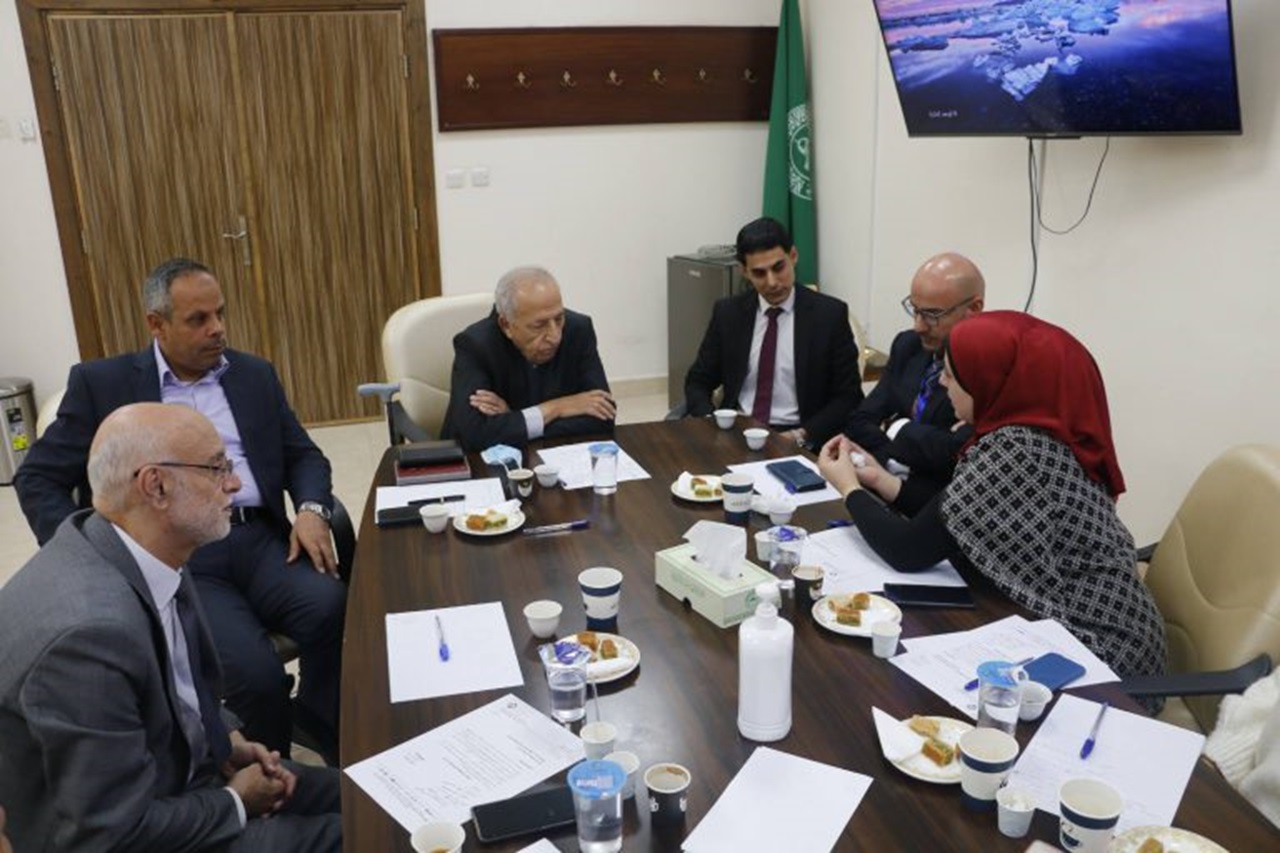 تكنولوجيا المعلومات في "عمان العربية" تعرض مشروعًا رياديًا لتوظيف الذكاء الاصطناعي في تحسين كتابة الخط العربي5